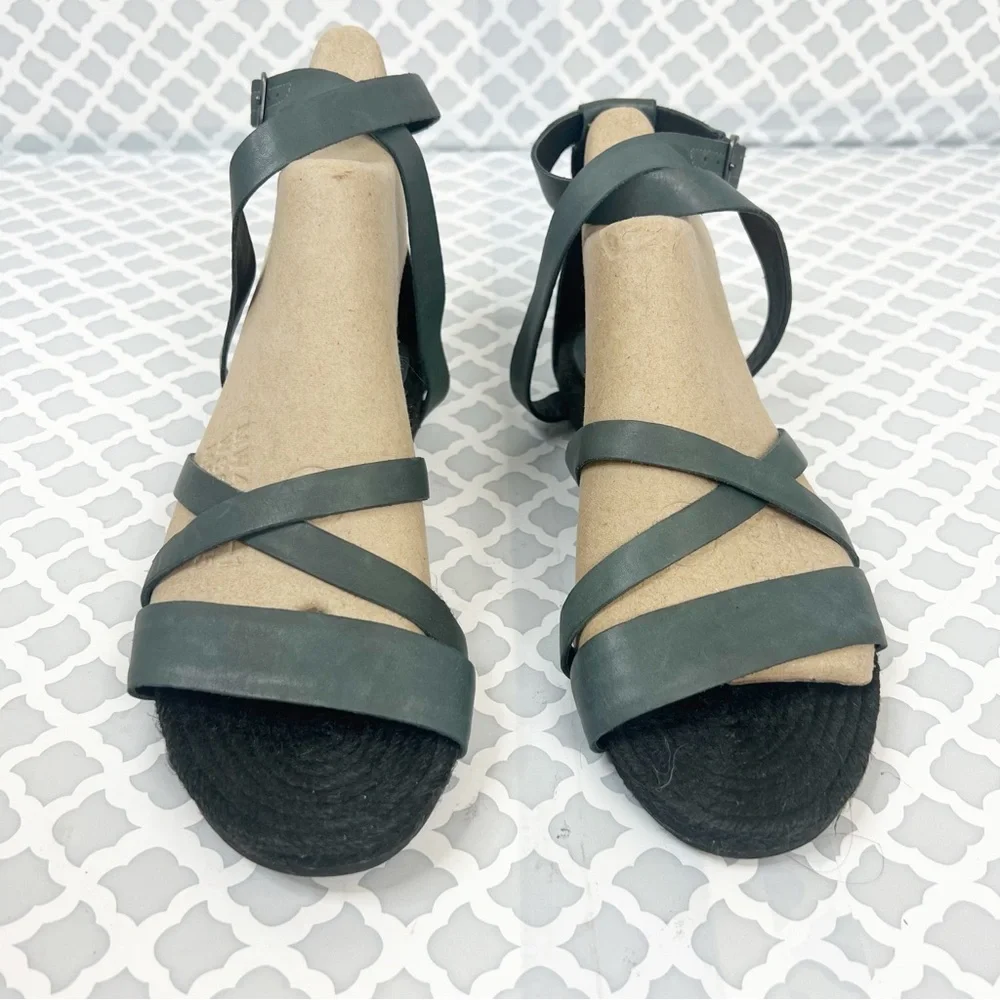 EUC Eileen Fisher Grey Nubuck Leather Strappy Espadrille Ankle Strap Sandal